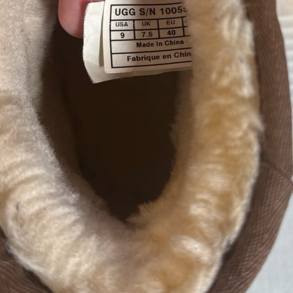 UGG Brown Shearling Winter Boots - Picture 5 of 7